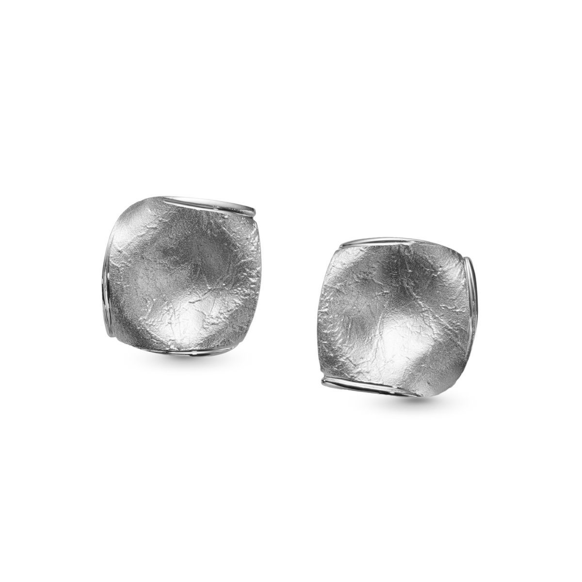 PENDIENTES NADIA OMEGA