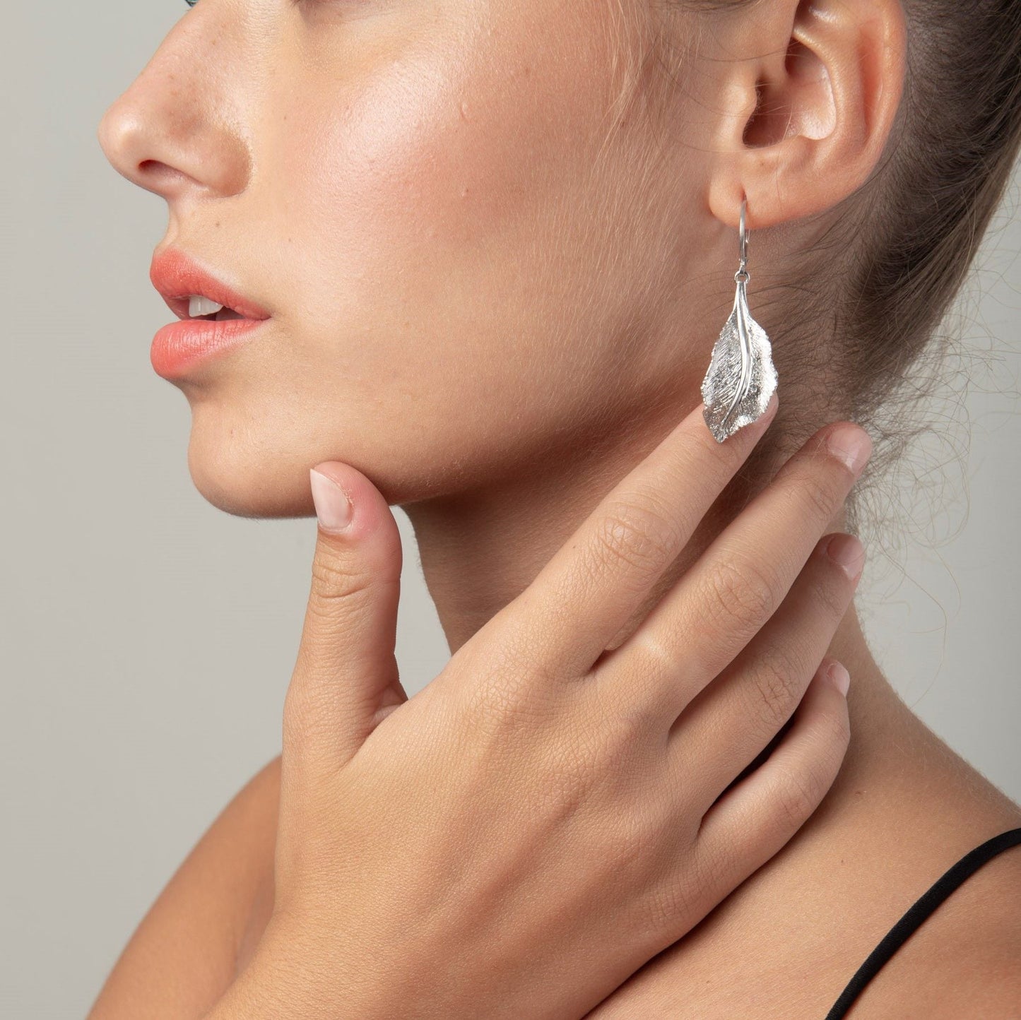 PENDIENTES HOJA DE GANCHO