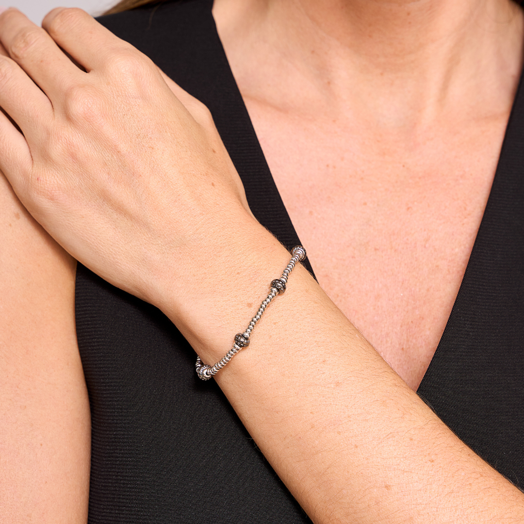 PULSERA CUENTAS DE PLATA Y BOLAS CON TEXTURA