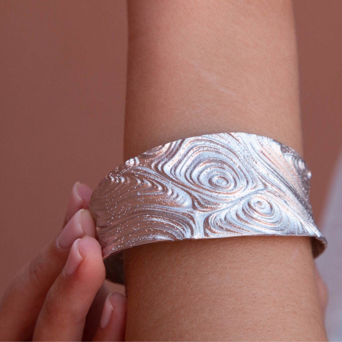 PULSERA RIGIDA FRENESI