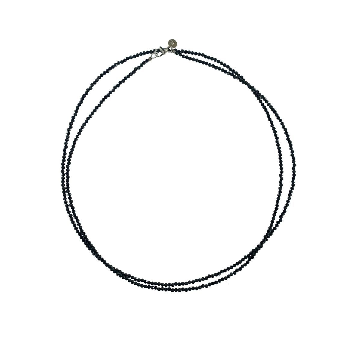 COLLAR LARGO ESPINELA NEGRA CON CIERRE DE PLATA