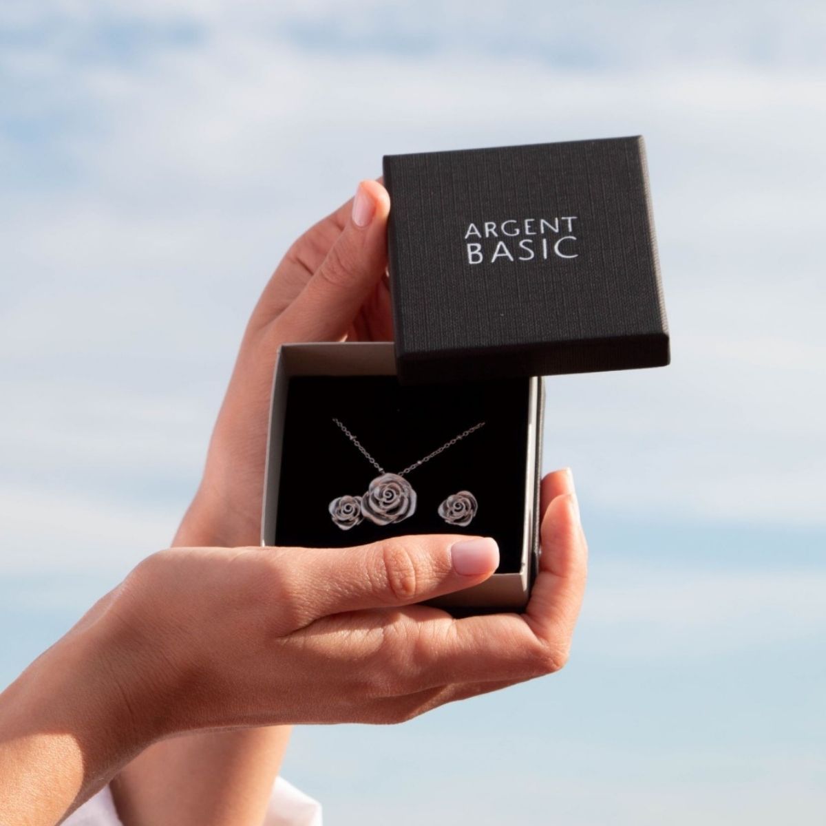 COLGANTE MINI ROSA DE PLATA