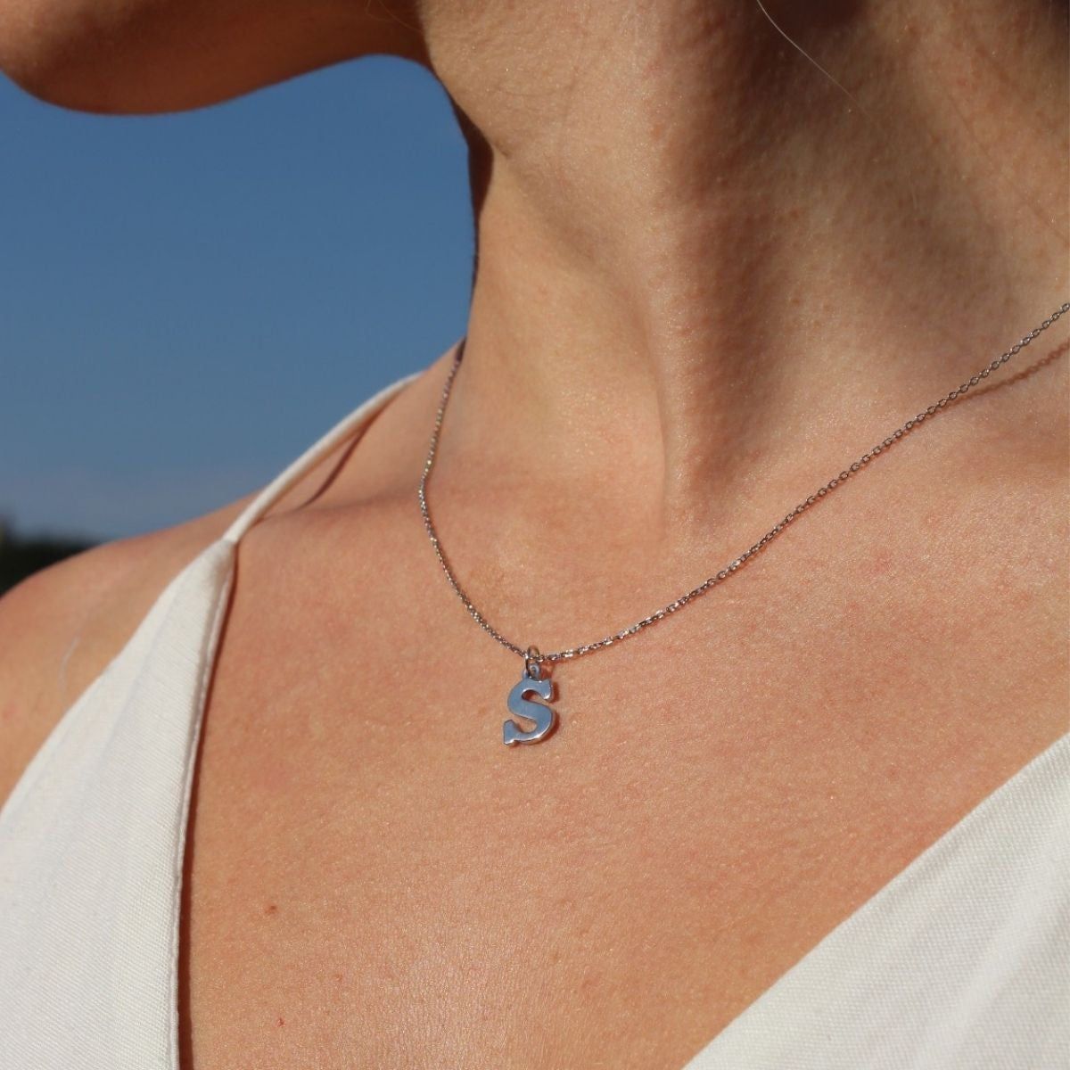 COLLAR PLATA LETRA S