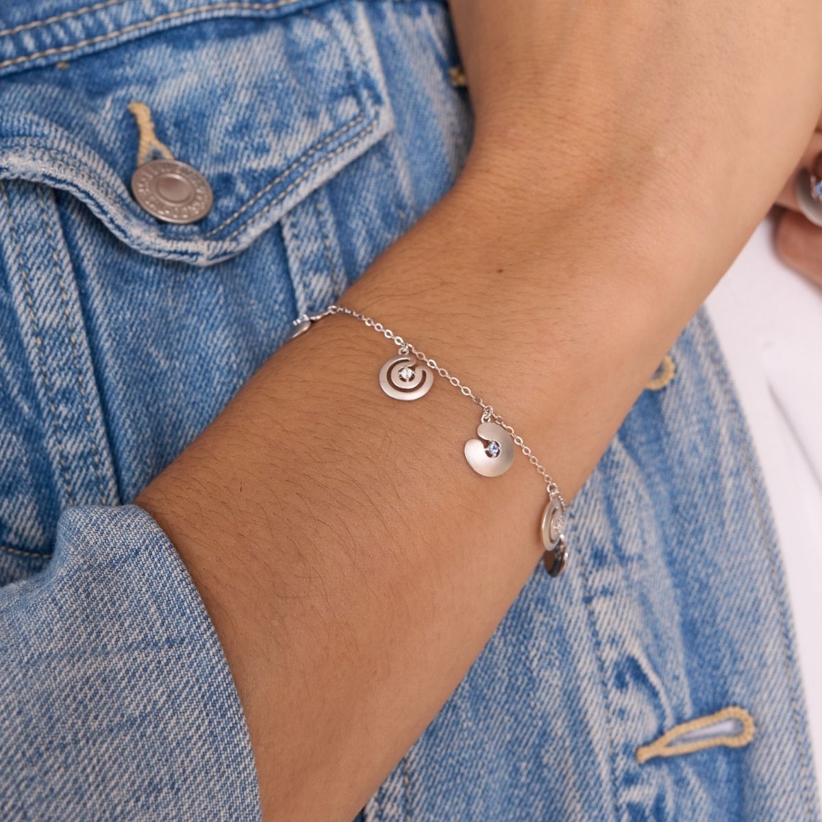 PULSERA MAZE BLANCO Y AZUL DE PLATA